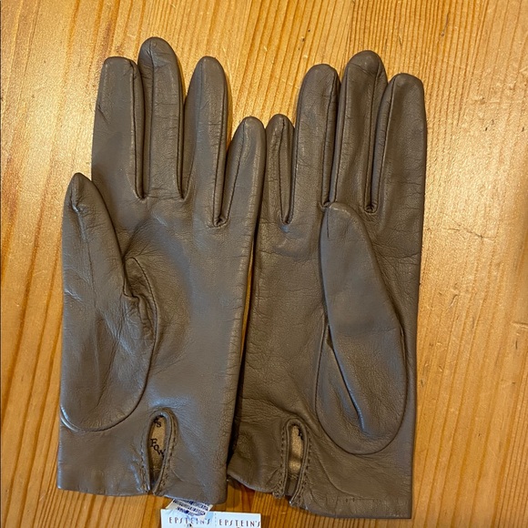 Fownes Accessories - Fownes Light Brown Leather Gloves NWT